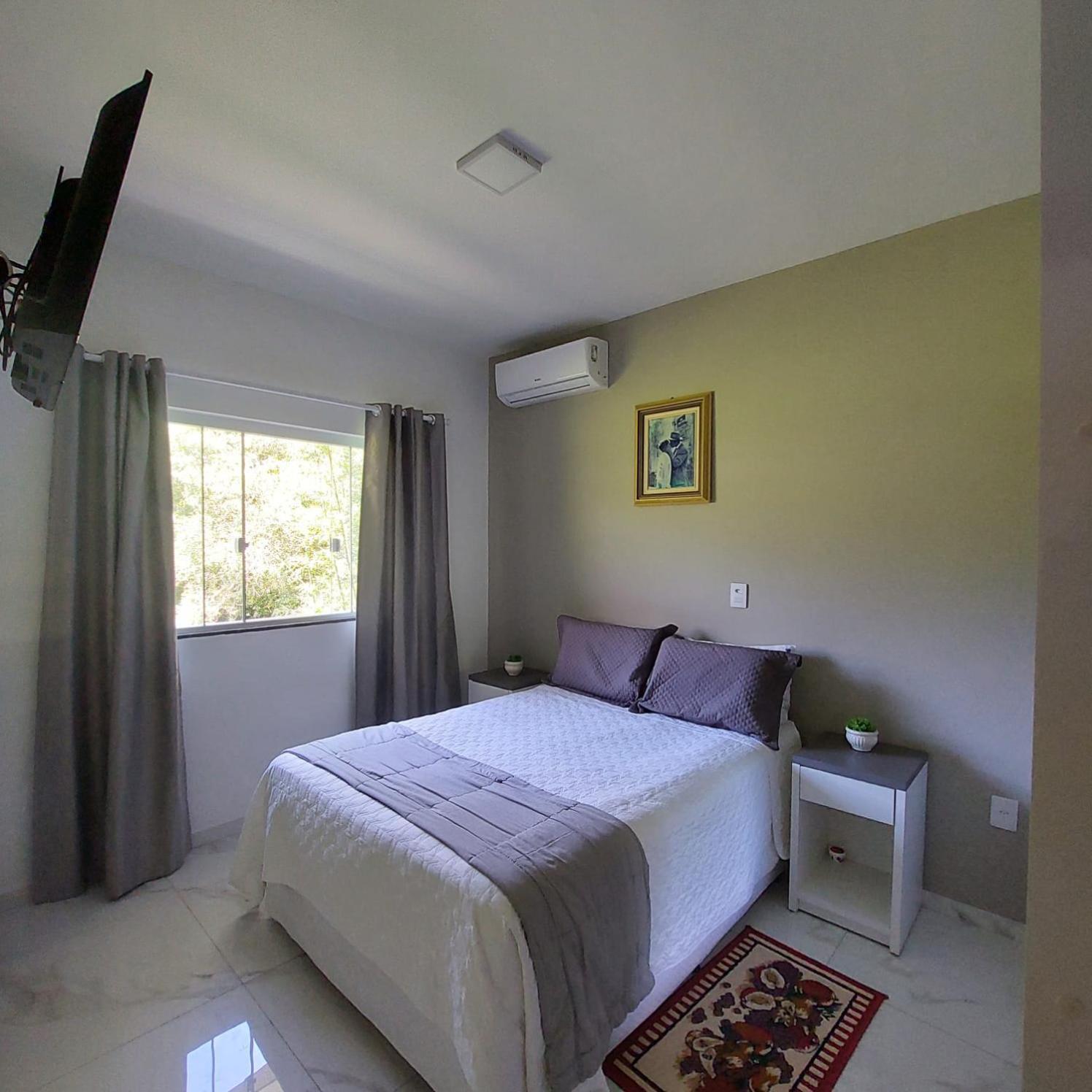 Apto Em Ponta Canas-fpolis Apartamento